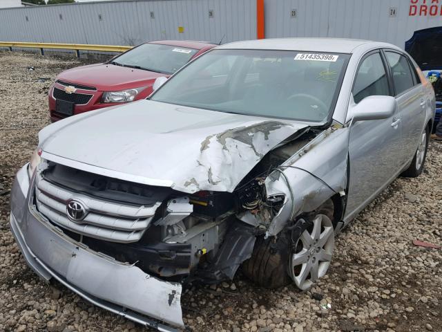 4T1BK36B75U043288 - 2005 TOYOTA AVALON XL SILVER photo 2