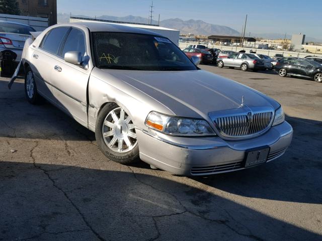 2LNBL8CV0BX763464 - 2011 LINCOLN TOWN CAR S SILVER photo 1