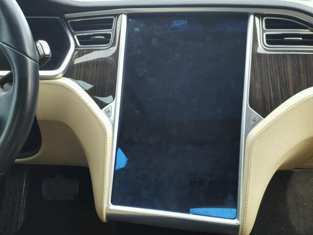 5YJSA1CG3DFP15656 - 2013 TESLA MODEL S Կանաչ լուսանկար 8