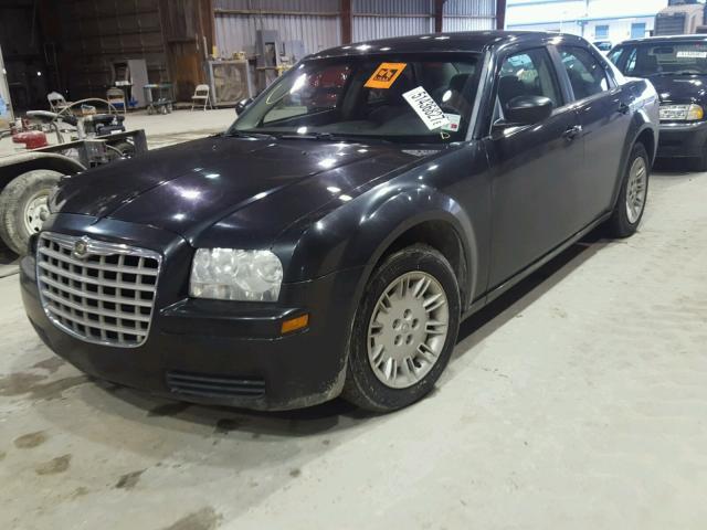 2C3KA43R27H779886 - 2007 CHRYSLER 300 BLACK photo 2