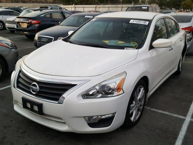 1N4BL3AP2DN424761 - 2013 NISSAN ALTIMA 3.5 WHITE photo 2