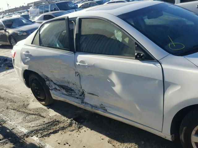 JTNBK46K773016753 - 2007 TOYOTA CAMRY NEW WHITE photo 9
