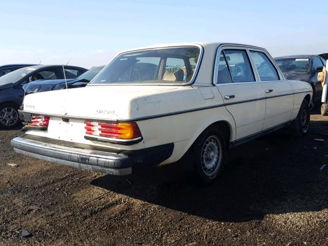 12313012017386 - 1977 MERCEDES-BENZ 300D CREAM photo 4