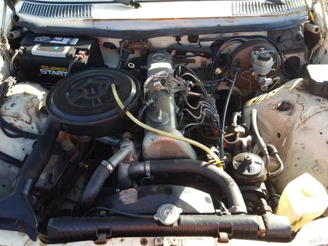 12313012017386 - 1977 MERCEDES-BENZ 300D CREAM photo 7