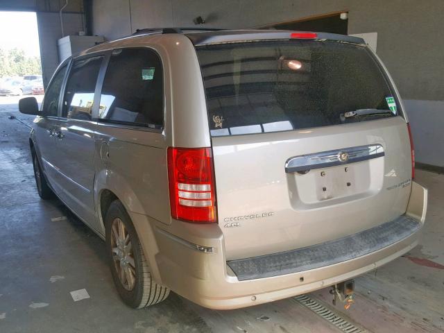 2A8HR64X99R633496 - 2009 CHRYSLER TOWN & COU GOLD photo 3