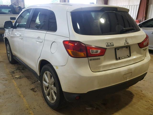 4A4AP4AU4EE027634 - 2014 MITSUBISHI OUTLANDER WHITE photo 3