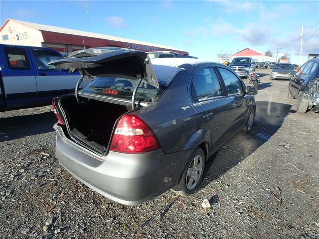 3G2TV55E39L126857 - 2009 PONTIAC G3 WAVE GRAY photo 4