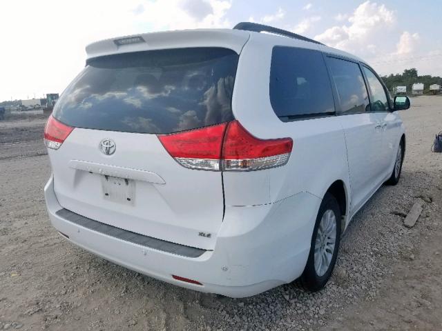 5TDYK3DC6BS097045 - 2011 TOYOTA SIENNA XLE WHITE photo 4