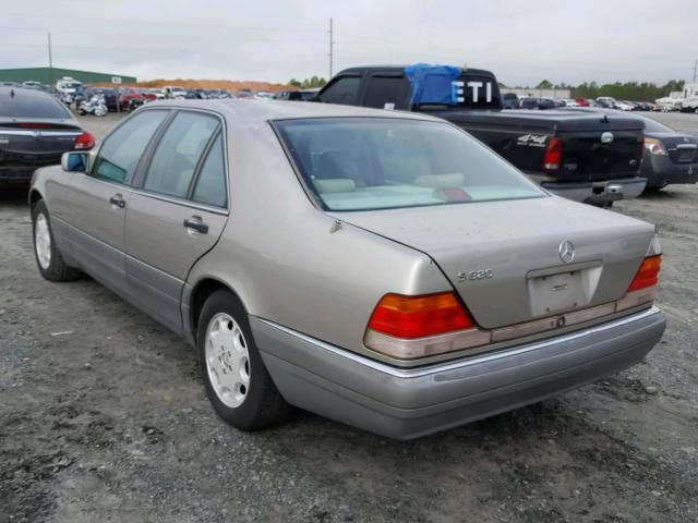 WDBGA32E6SA263675 - 1995 MERCEDES-BENZ S 320W GOLD photo 3