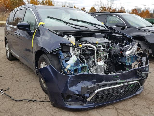 2C4RC1EG5JR257740 - 2018 CHRYSLER PACIFICA T BLUE photo 1