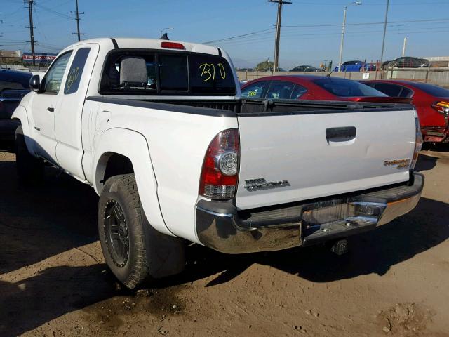 5TFTX4GN8FX037749 - 2015 TOYOTA TACOMA PRE WHITE photo 3