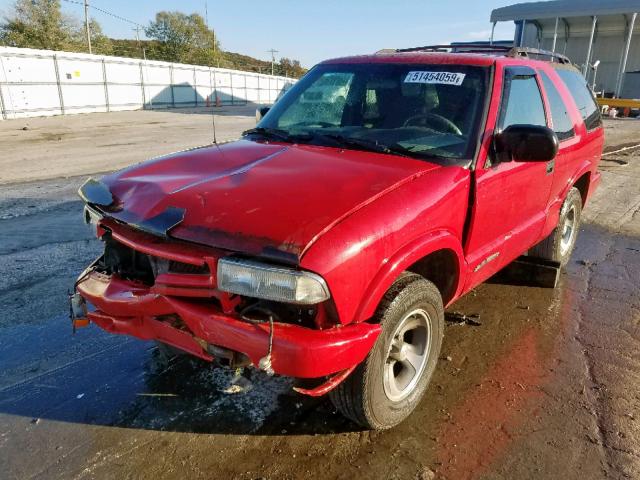 1GNCS18W02K203765 - 2002 CHEVROLET BLAZER RED photo 2