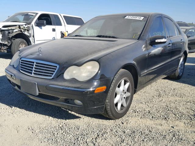 WDBRF61J44A575765 - 2004 MERCEDES-BENZ C 240 BLACK photo 2