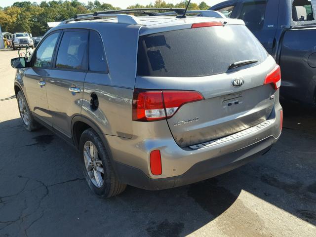 5XYKT4A66FG626018 - 2015 KIA SORENTO LX GRAY photo 3