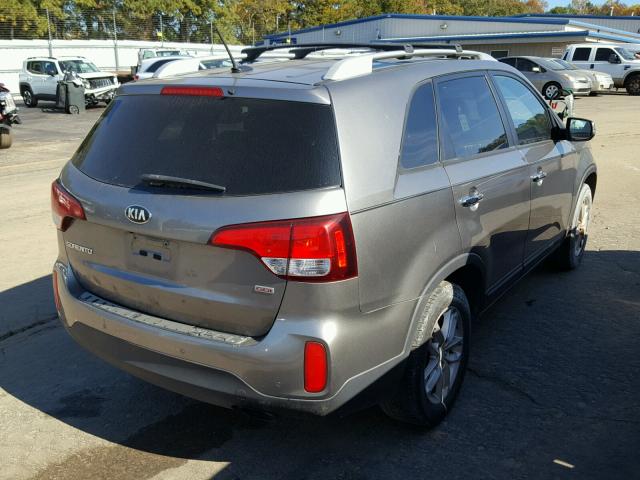 5XYKT4A66FG626018 - 2015 KIA SORENTO LX GRAY photo 4