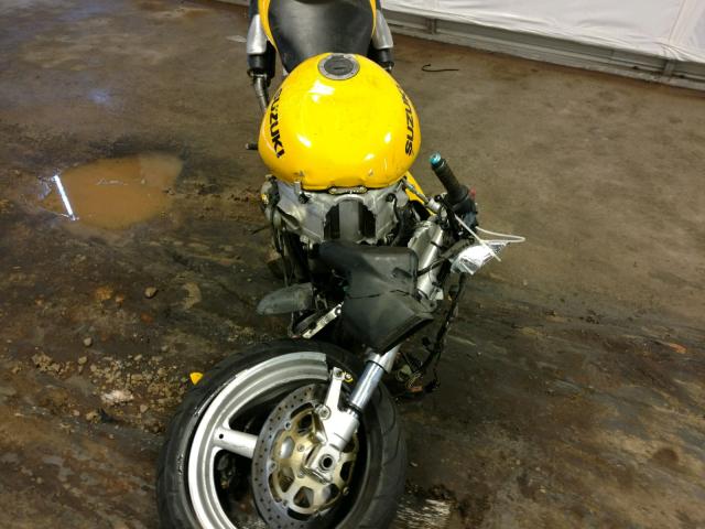 JS1VT52A822100722 - 2002 SUZUKI TL1000 R YELLOW photo 9