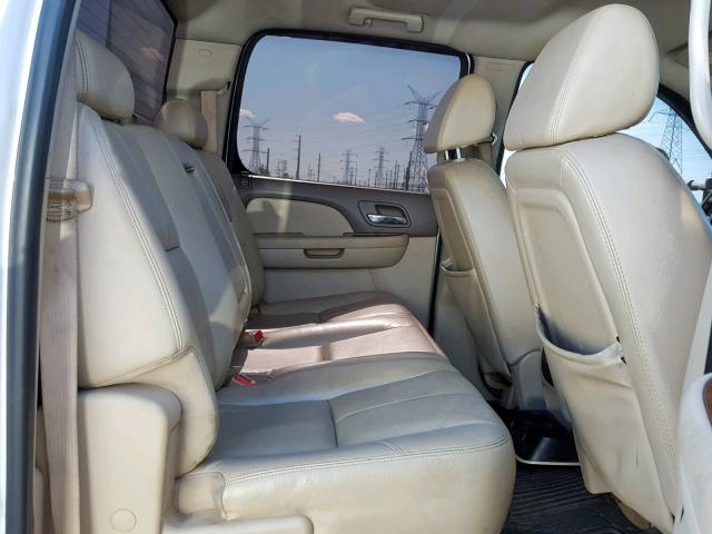 1GTJK33698F133414 - 2008 GMC SIERRA K35 WHITE photo 6