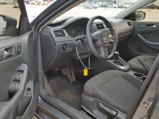 3VW2K7AJ1DM212893 - 2013 VOLKSWAGEN JETTA BASE GRAY photo 9