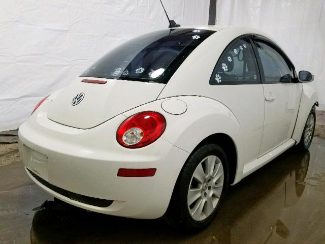 3VWRG31CX9M517147 - 2009 VOLKSWAGEN NEW BEETLE თეთრი ფოტო 4