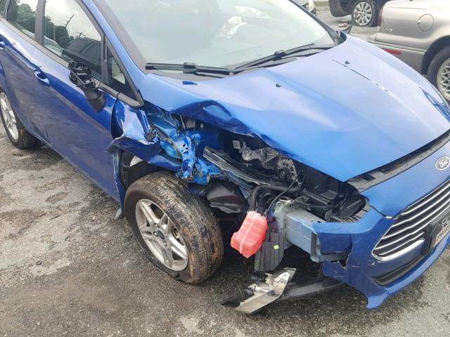 3FADP4BJ2JM103502 - 2018 FORD FIESTA SE BLUE photo 9