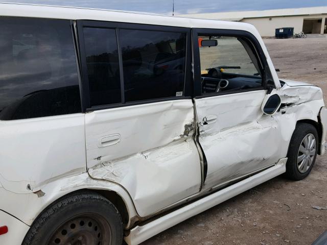 JTLKT324350192396 - 2005 TOYOTA SCION XB Ақ фото 9