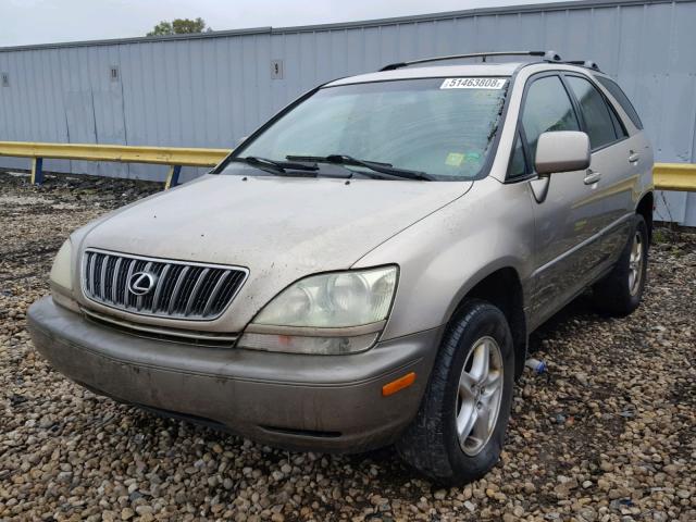 JTJHF10U620239272 - 2002 LEXUS RX 300 TAN photo 2