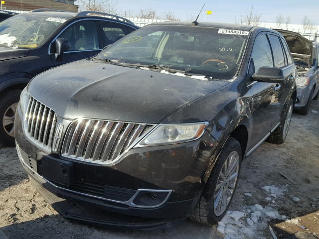 2LMDJ8JK0DBL06682 - 2013 LINCOLN MKX BLACK photo 2