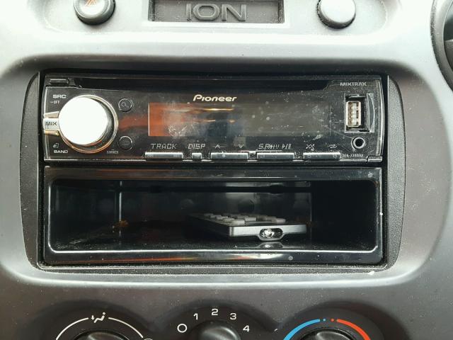 1G8AG52FX4Z222460 - 2004 SATURN ION LEVEL SILVER photo 9