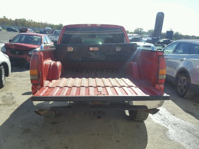 1GTEK19T9YE373376 - 2000 GMC NEW SIERRA RED photo 9