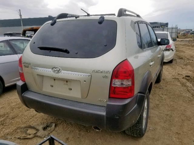 KM8JM72D15U174401 - 2005 HYUNDAI TUCSON GL GOLD photo 4