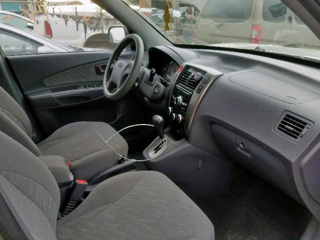 KM8JM72D15U174401 - 2005 HYUNDAI TUCSON GL GOLD photo 5