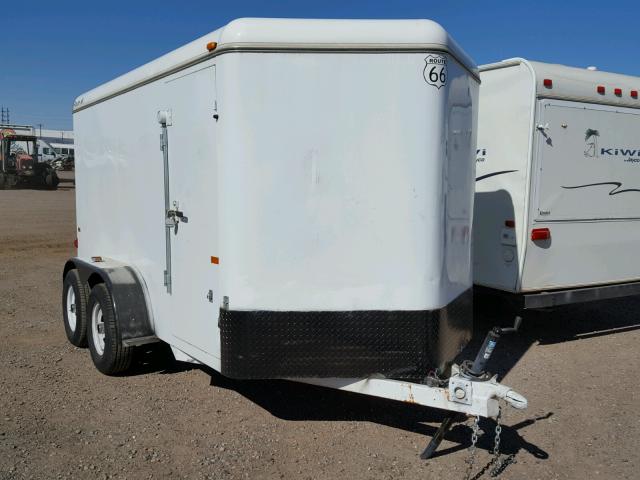 49TCB122X51073622 - 2005 CM TRAILER WHITE photo 1