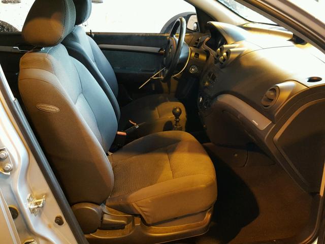 KL1TD56618B257573 - 2008 CHEVROLET AVEO BASE Күміс фото 5