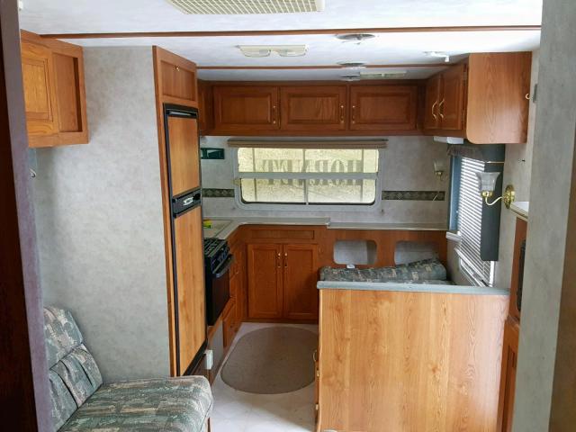 44HTH0M27X4017091 - 1999 UTILITY TRAILER WHITE photo 5