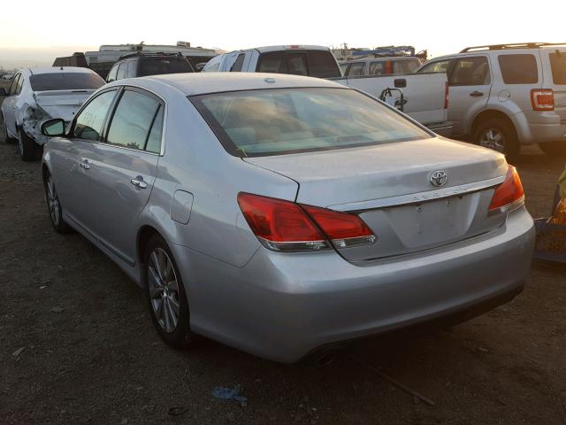 4T1BK3DB3BU382967 - 2011 TOYOTA AVALON BAS Argent photo 3