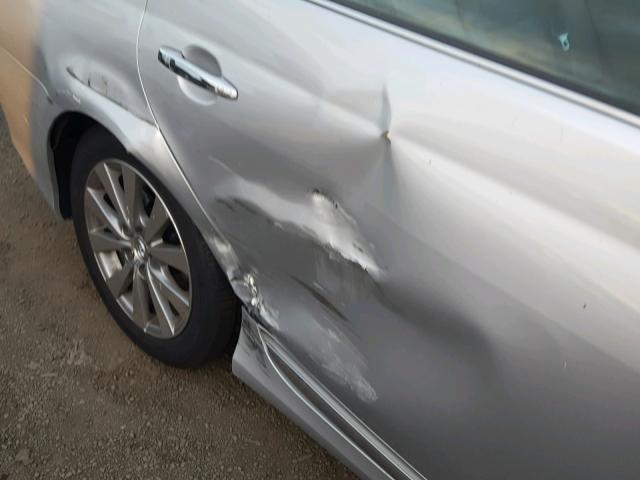 4T1BK3DB3BU382967 - 2011 TOYOTA AVALON BAS Argent photo 9
