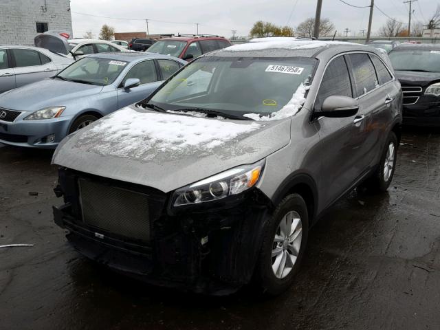 5XYPG4A3XHG301052 - 2017 KIA SORENTO LX CHARCOAL photo 2