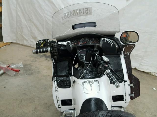 1HFSC47H08A707095 - 2008 HONDA GL1800 WHITE photo 5