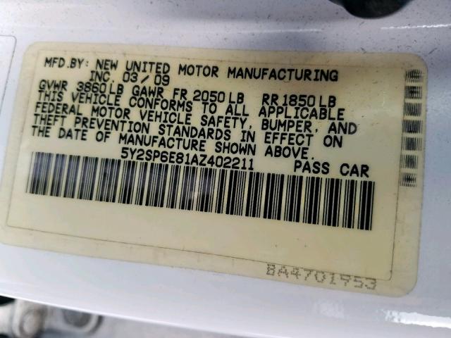 5Y2SP6E81AZ402211 - 2010 PONTIAC VIBE WHITE photo 10