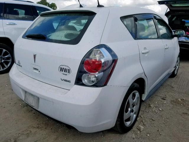 5Y2SP6E81AZ402211 - 2010 PONTIAC VIBE WHITE photo 4