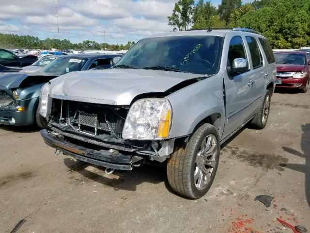 1GKUCEEF1AR247693 - 2010 GMC YUKON DENA SILVER photo 2