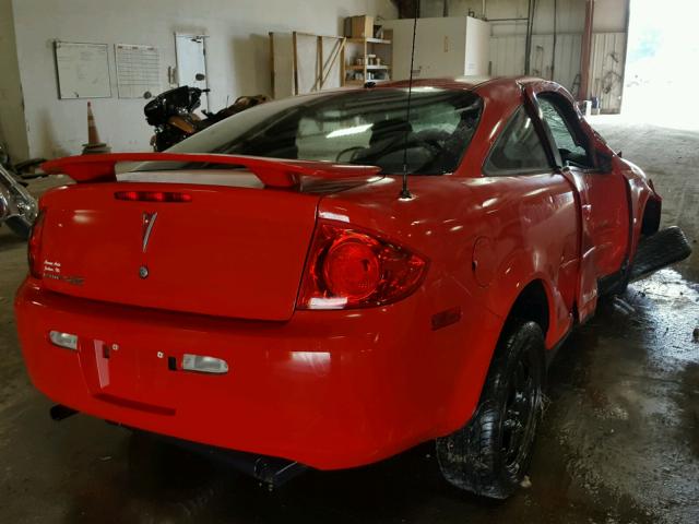 1G2AL18F587237276 - 2008 PONTIAC G5 RED photo 4