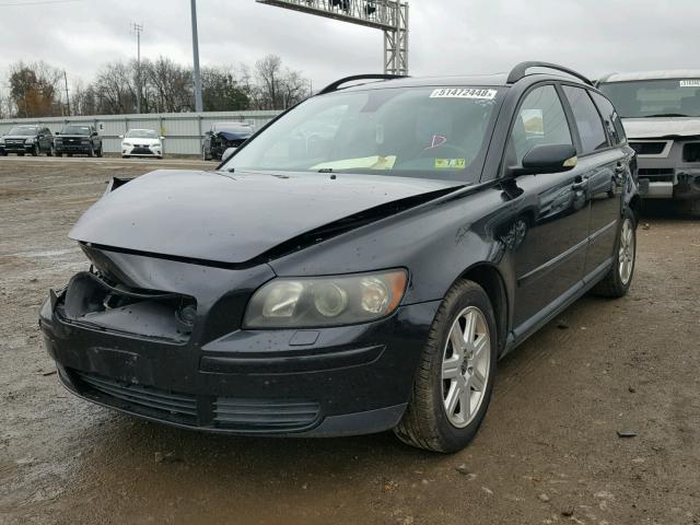 YV1MW382962165463 - 2006 VOLVO V50 2.4I BLACK photo 2