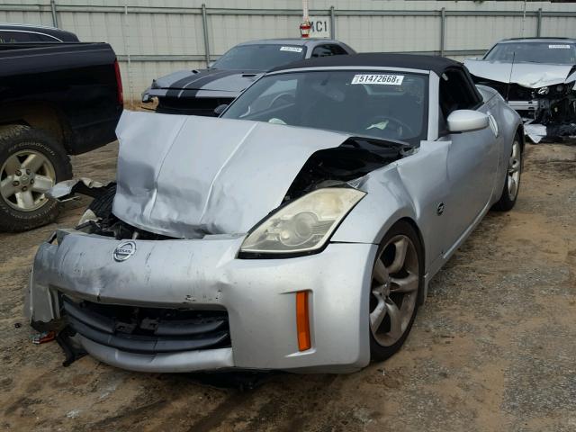 JN1AZ36DX6M400755 - 2006 NISSAN 350Z ROADS SILVER photo 2