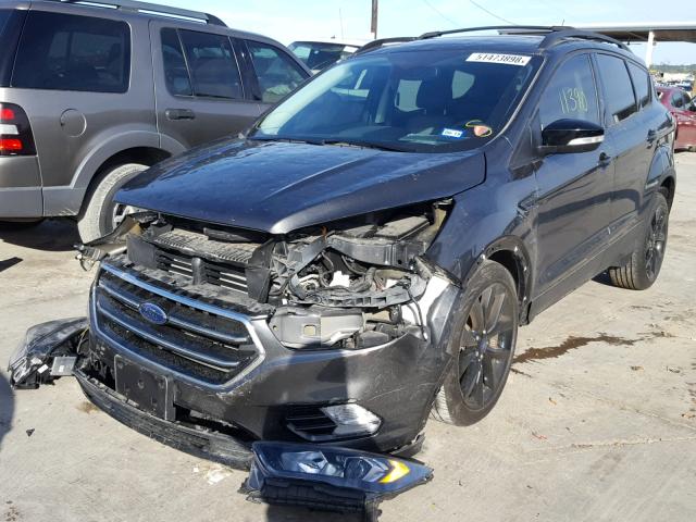 1FMCU0J91HUD10818 - 2017 FORD ESCAPE TIT GRAY photo 2