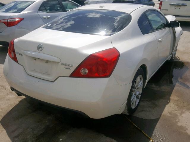 1N4BL24E38C167793 - 2008 NISSAN ALTIMA 3.5 WHITE photo 4