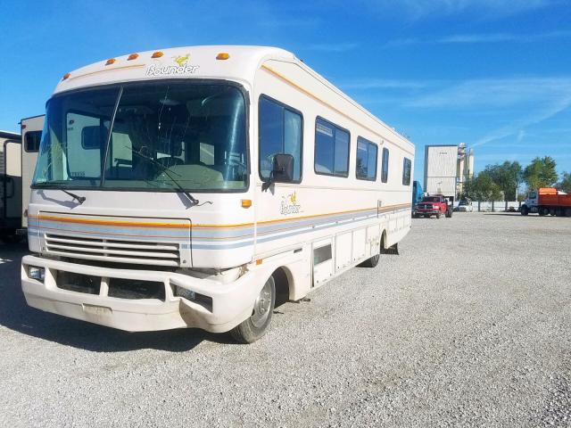 1GBKP37N5L3323698 - 1991 FLEETWOOD BOUNDER  BEIGE photo 2