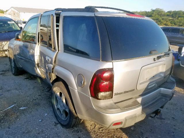 1GNDT13S642145055 - 2004 CHEVROLET TRAILBLAZE SILVER photo 3