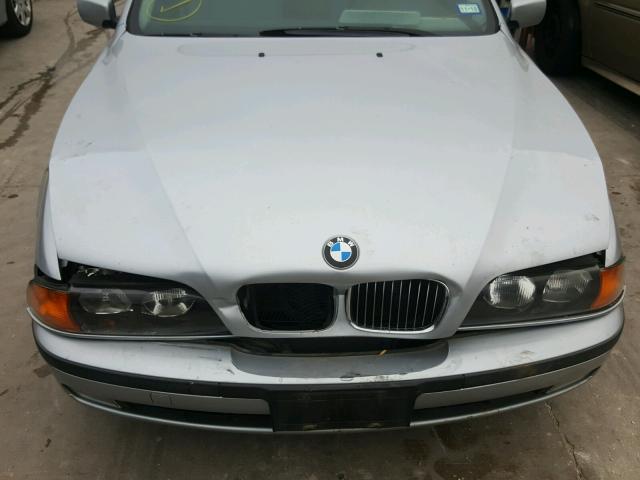 WBADE5323WBV95322 - 1998 BMW 540 I SILVER photo 9