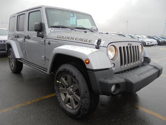 1C4HJWDG0JL881812 - 2018 JEEP WRANGLER U SILVER photo 3